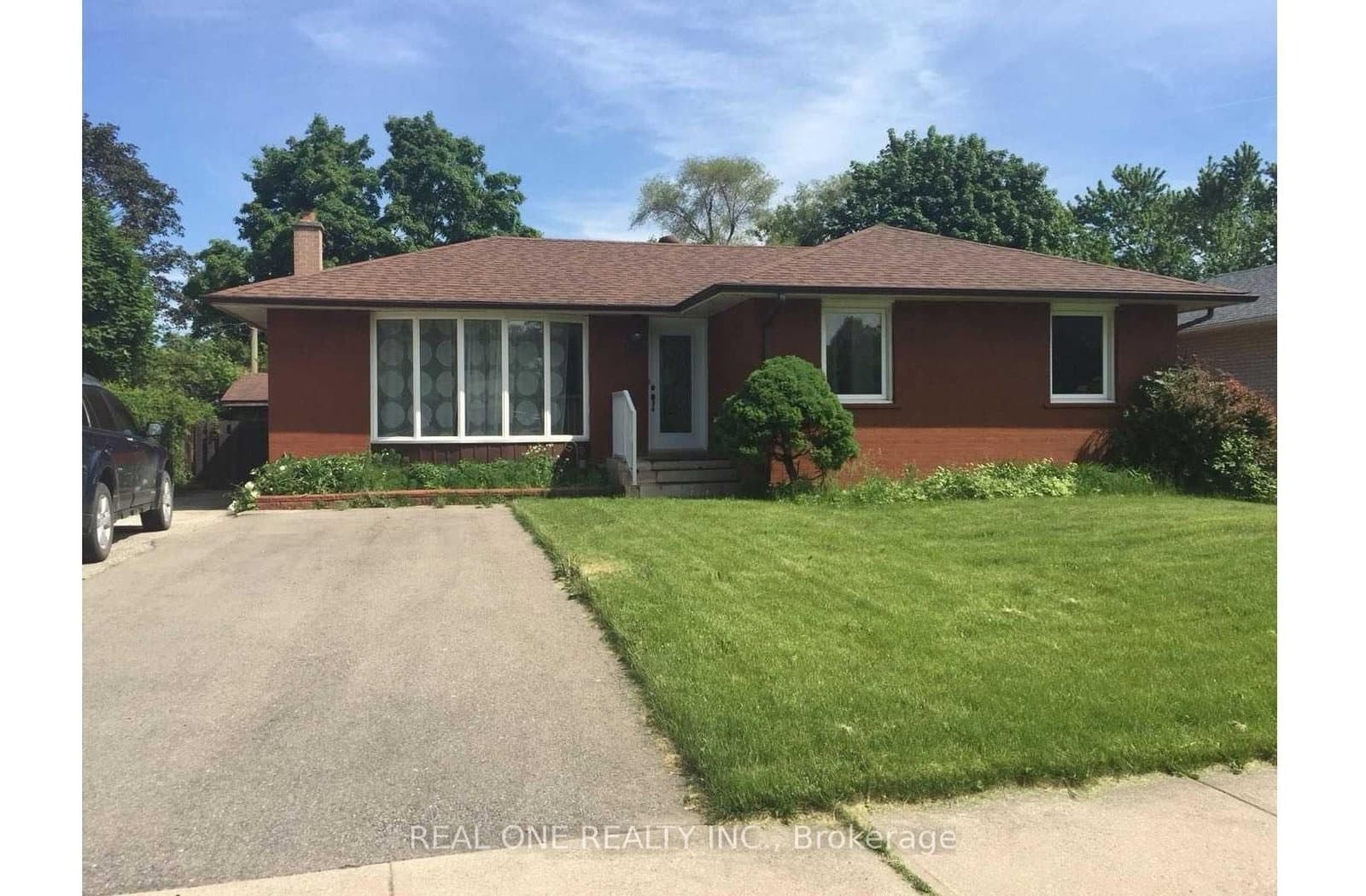 58 Sewell Drive, Unit Bsmt Room 2 - Image 1