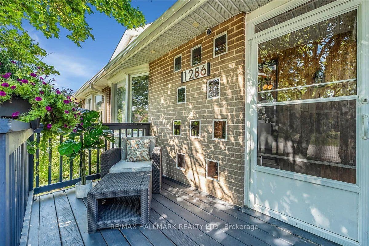 1286 Napier Crescent - Image 3