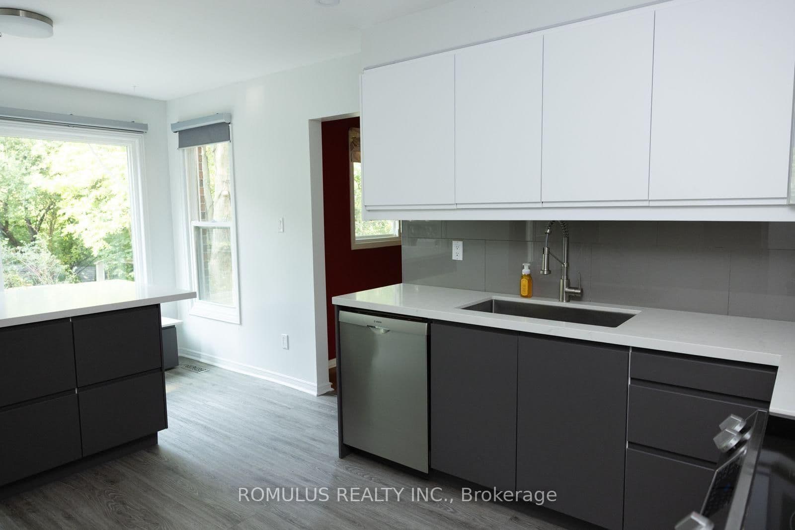280 King Andrew Drive - Image 6