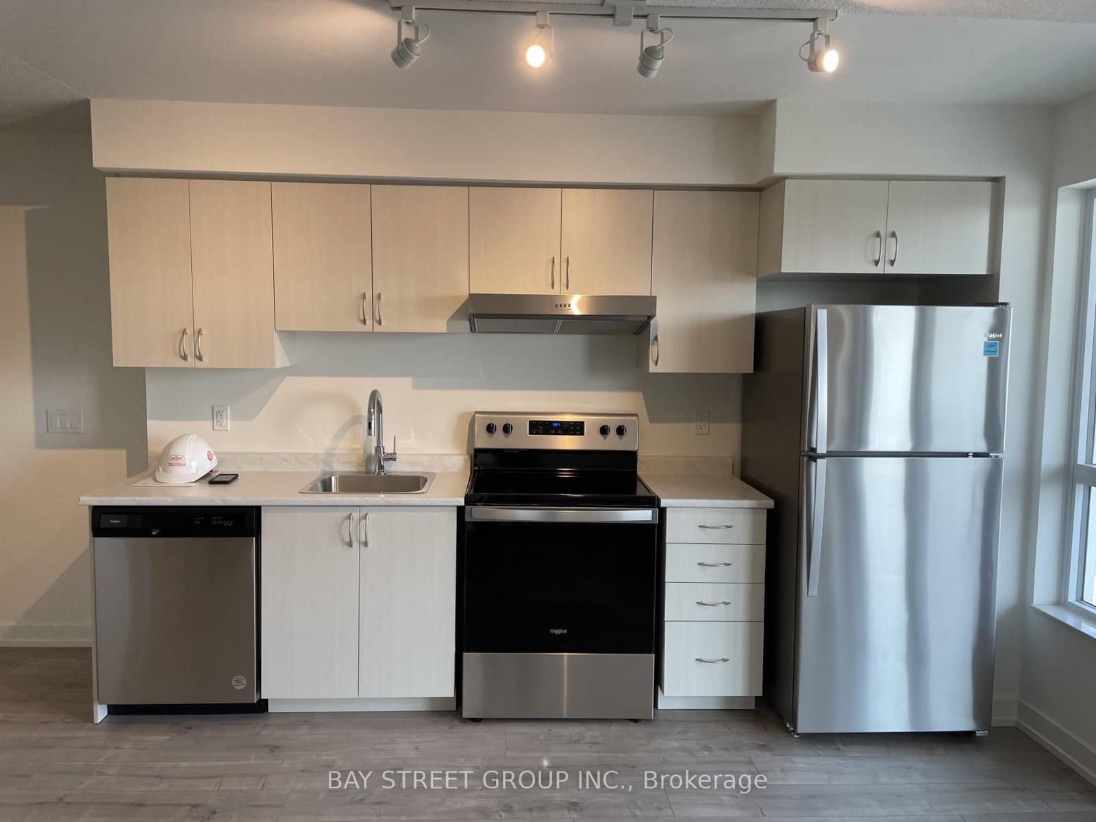 10 Wilby Crescent, Unit 809 - Image 3