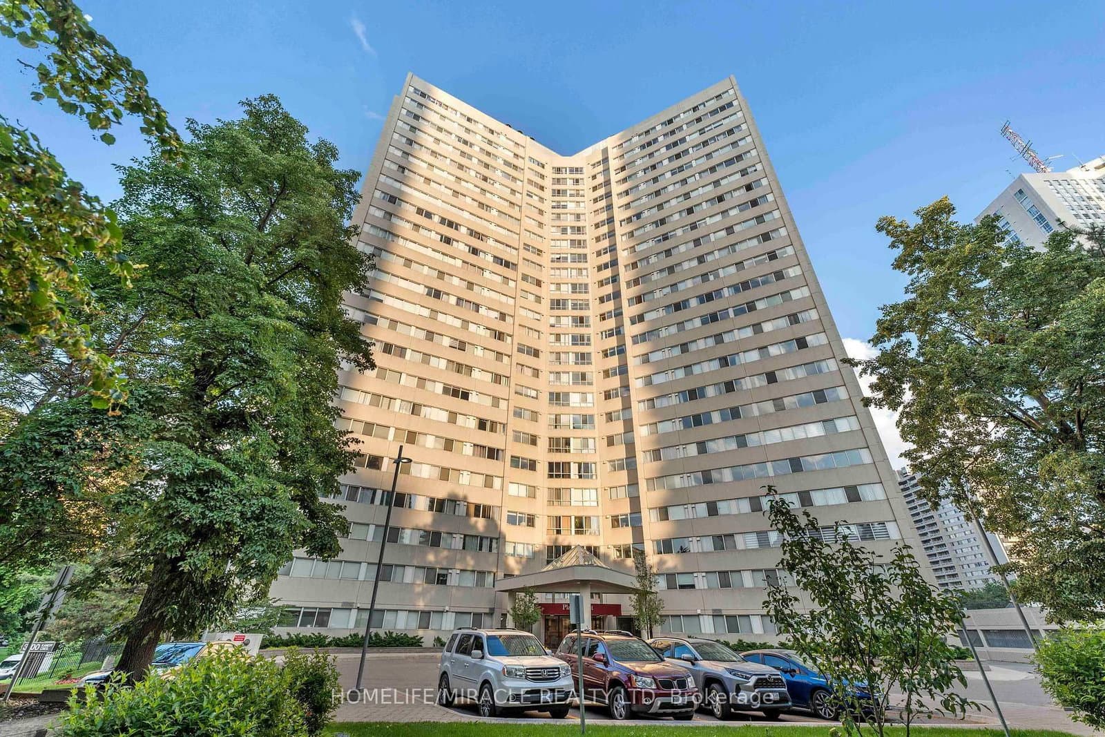 3700 Kaneff Crescent N, Unit 202 - Image 1