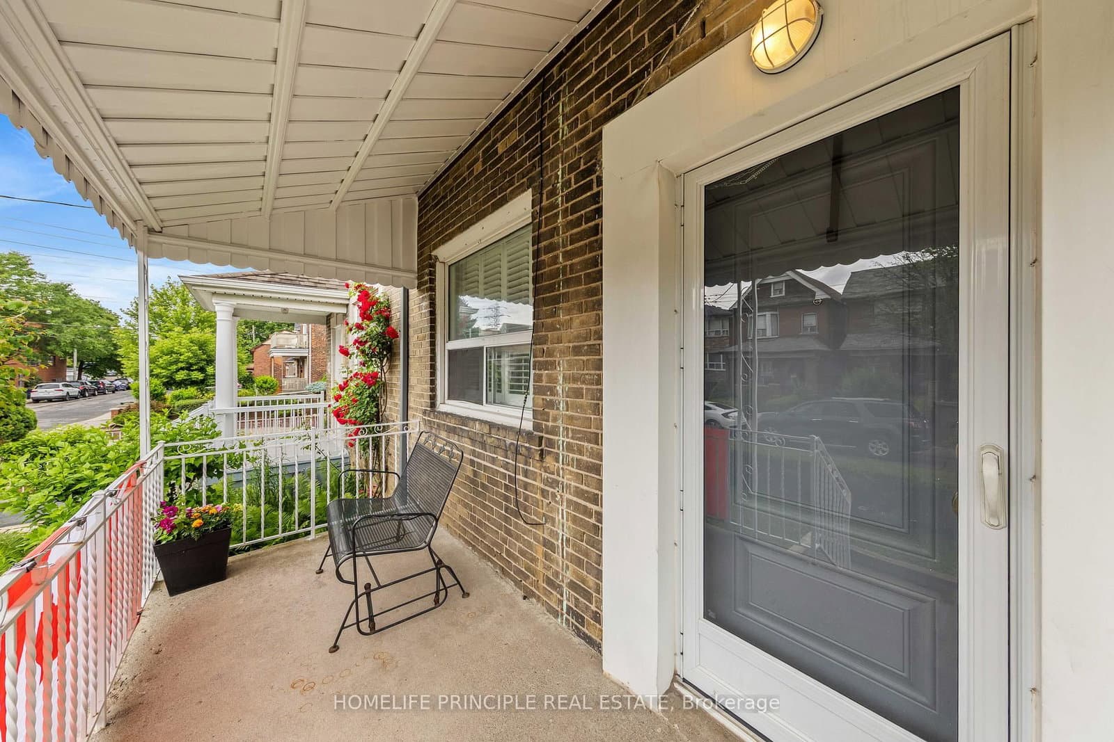 420 Salem Avenue N - Image 5