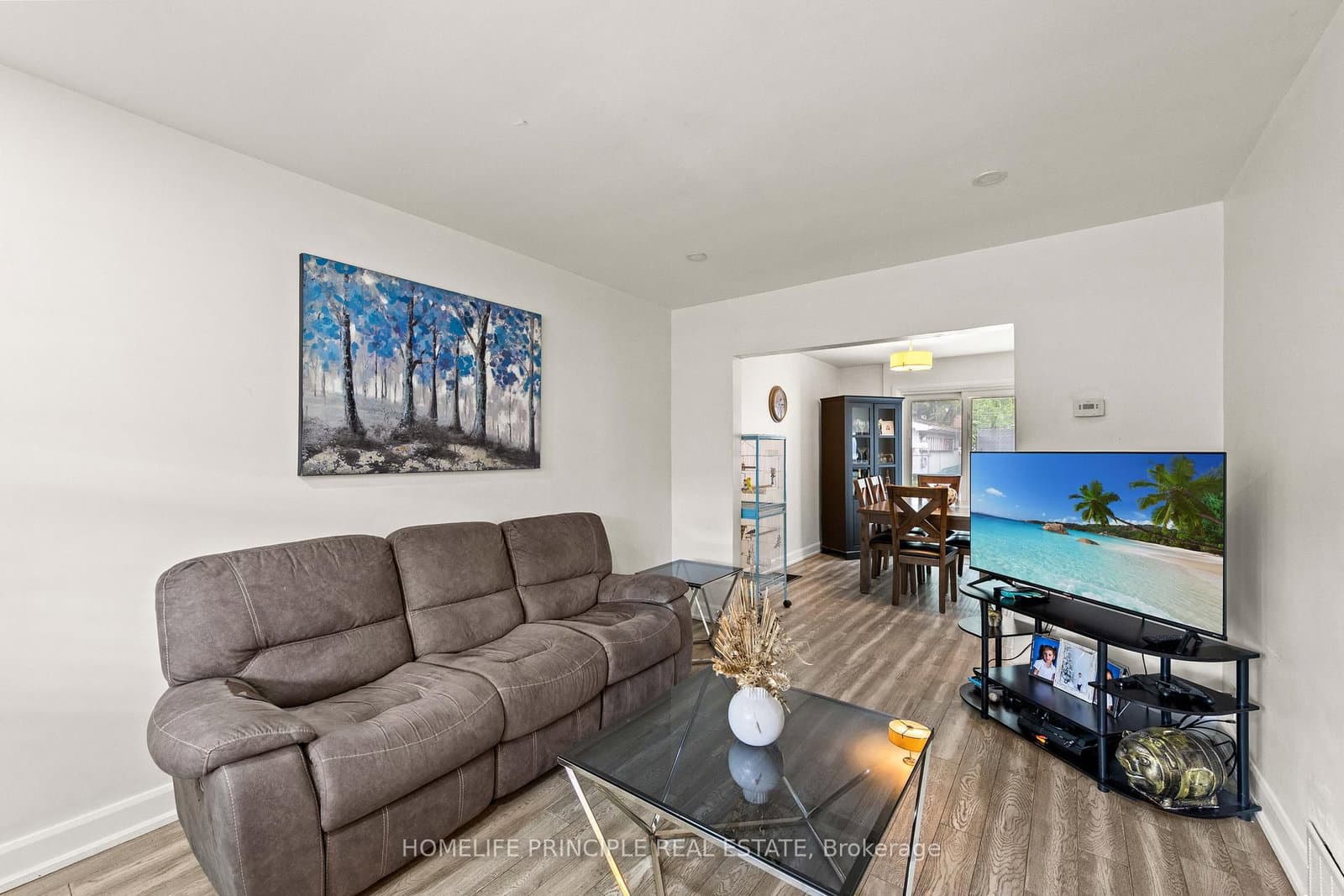 420 Salem Avenue N - Image 6