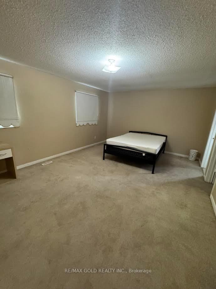 198 Harrowsmith Drive - Image 2