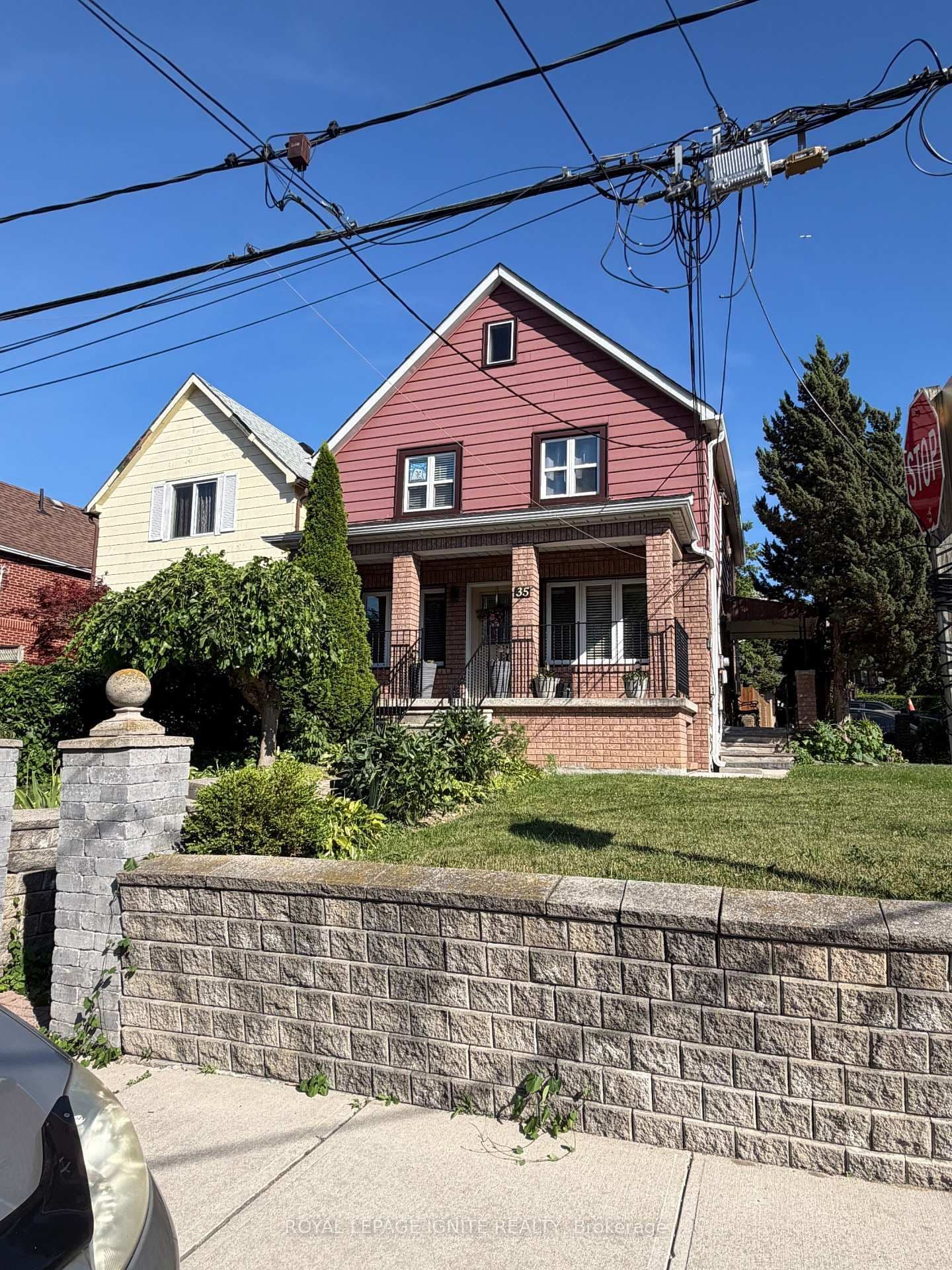 35 Hillary Avenue - Image 1