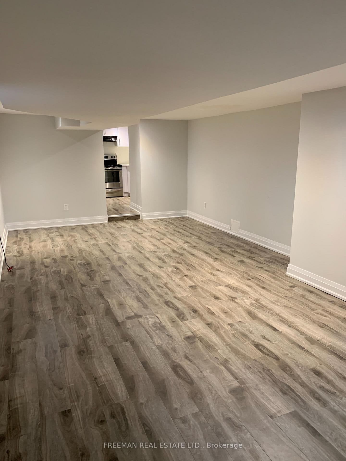 642 Gladstone Avenue, Unit Lower Lvl Studio - Image 2