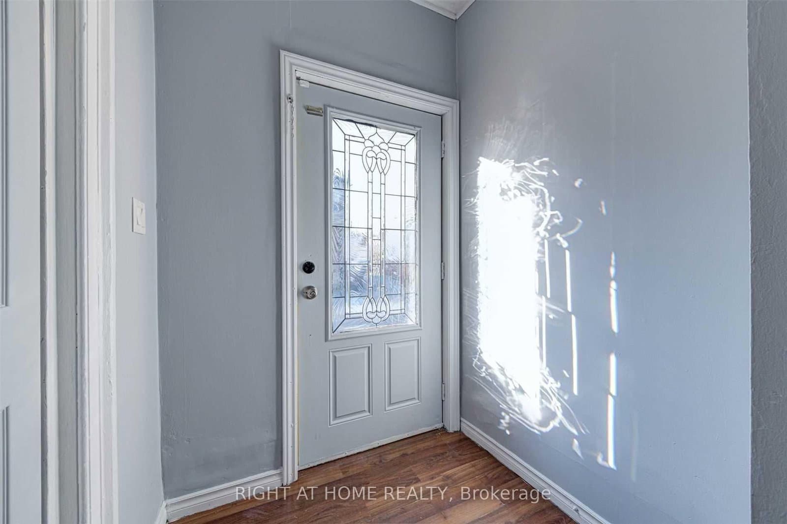 5 William Street, Unit Main Fl - Image 2