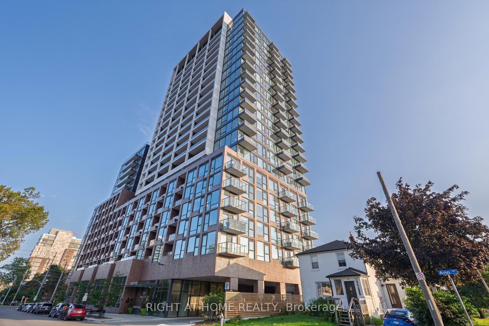 28 Ann Street, Unit 1204 - Image 2