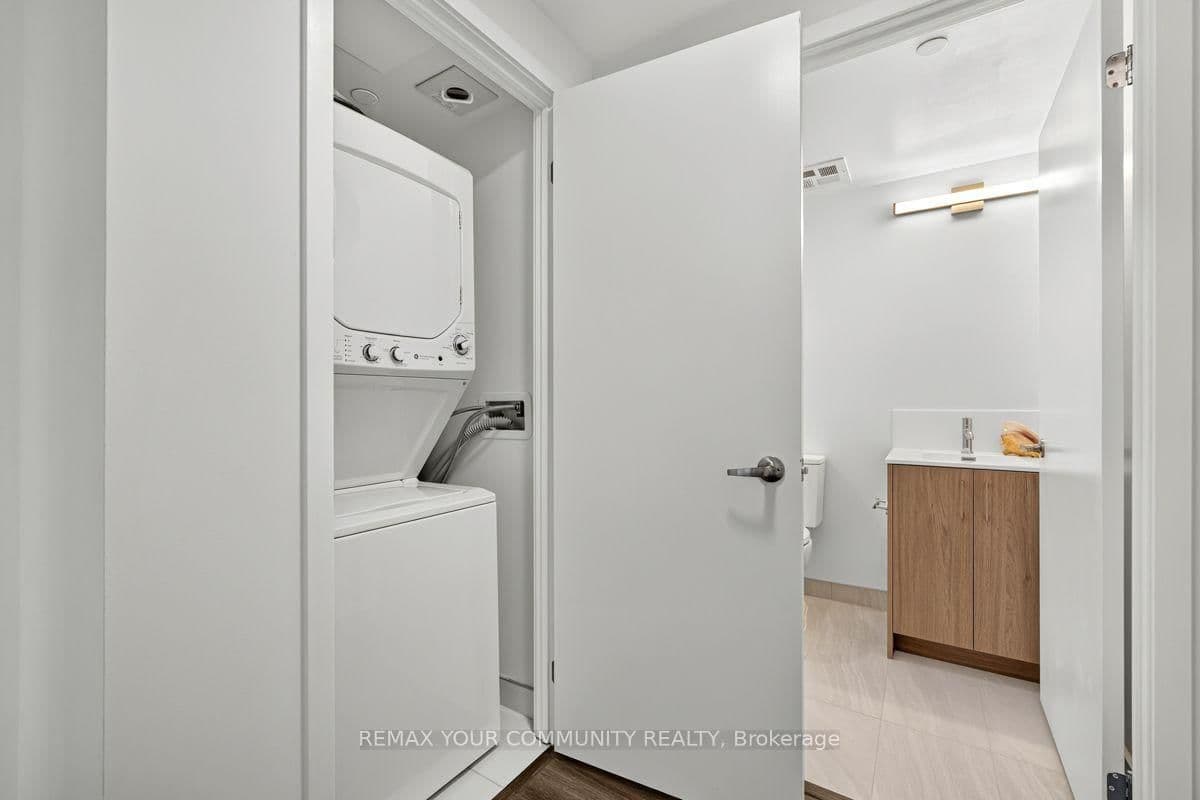 4010 Eglinton Avenue, Unit 1602 - Image 4