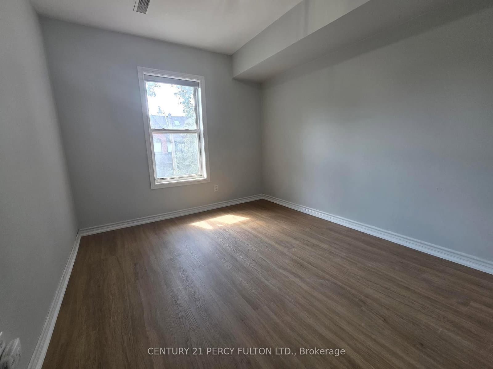 223 Fairview Avenue - Image 6