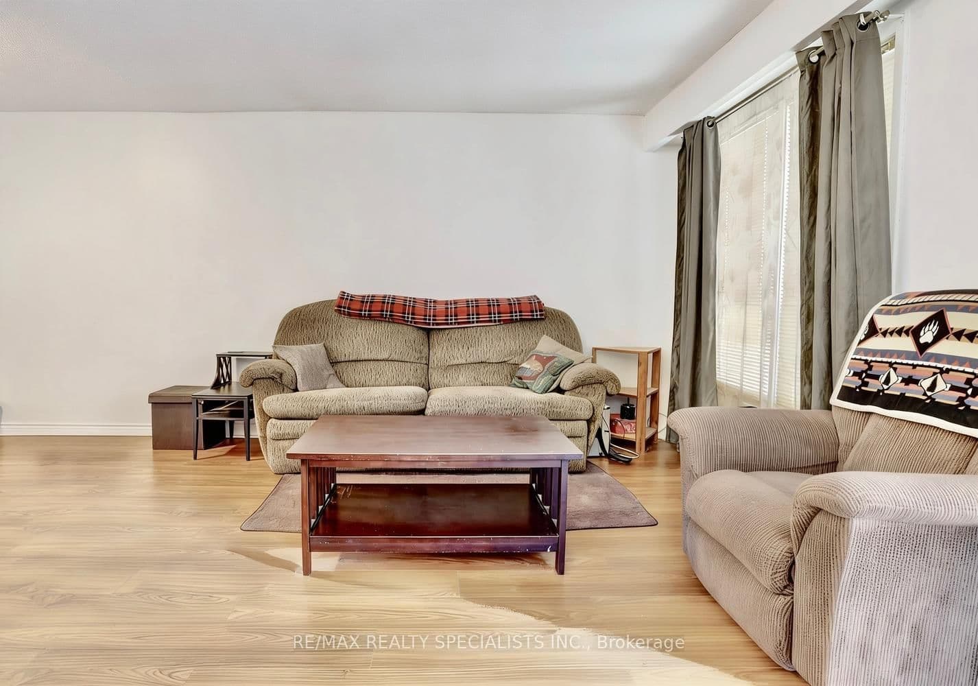 2445 Homelands Drive, Unit 30 - Image 6