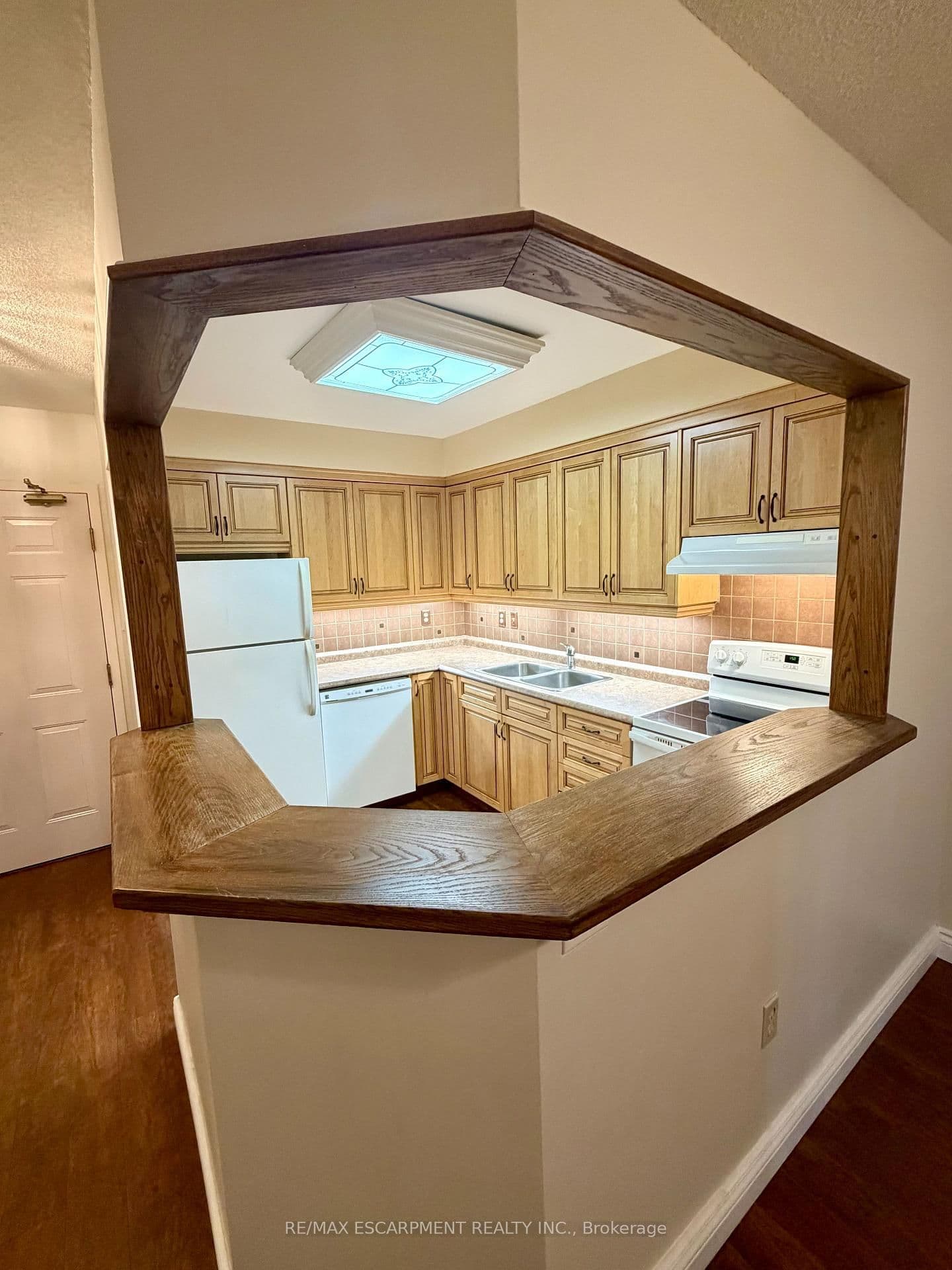 1270 Maple Crossing Boulevard E, Unit 103 - Image 5
