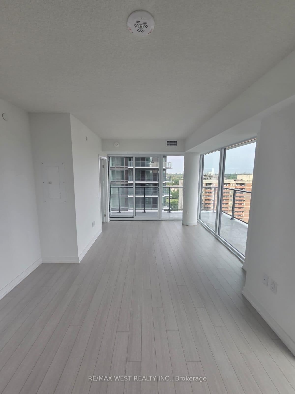 4010 Eglinton Avenue W, Unit 1419 - Image 3