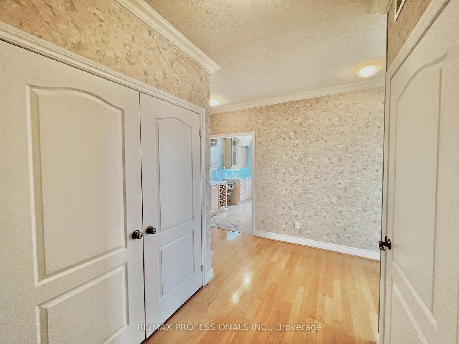 2 Aberfoyle Crescent, Unit 907 - Image 4