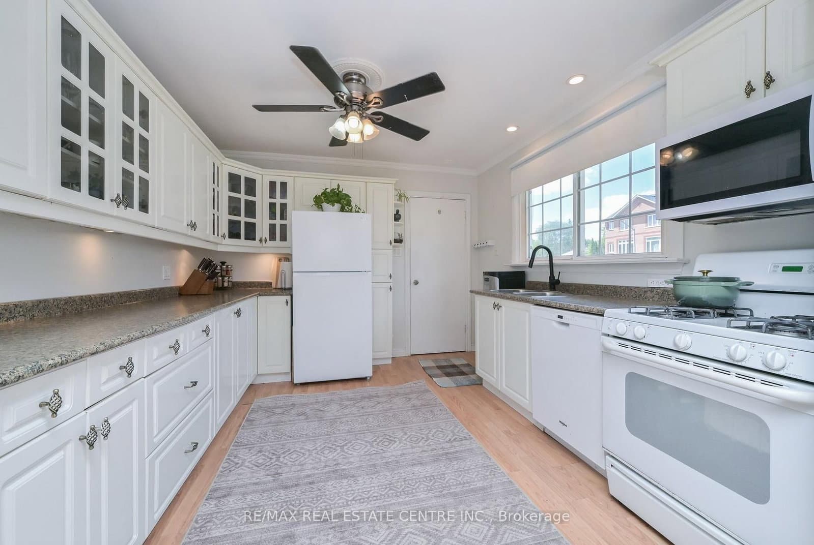 110 John Street - Image 5