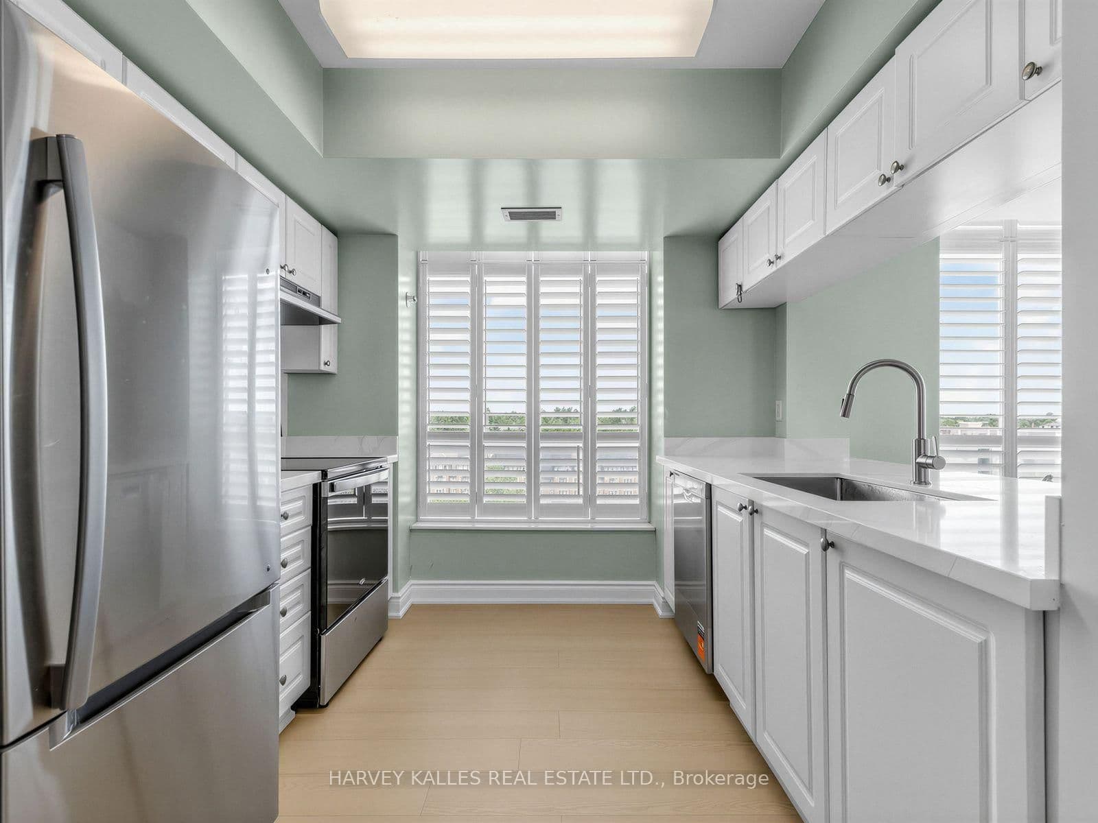 190 Manitoba Street, Unit 904 - Image 3