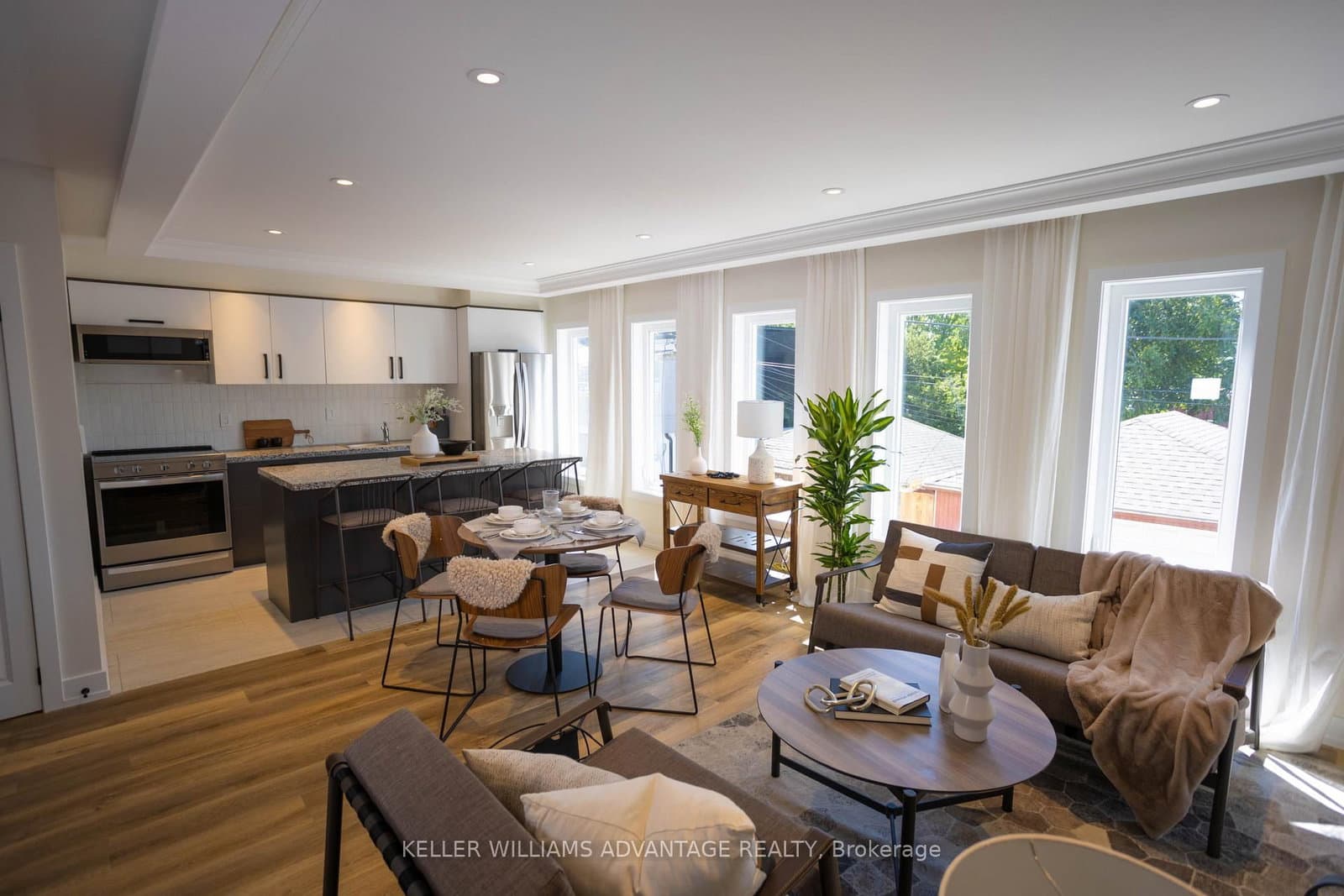 50 Castleton Avenue, Unit Unit 3 - Image 4