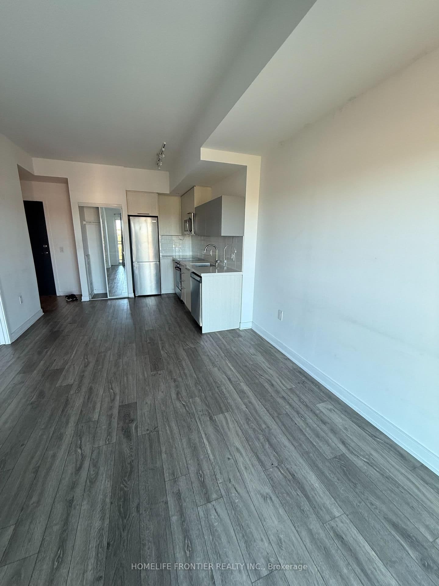 25 Neighbourhood Lane, Unit 909 - Image 2
