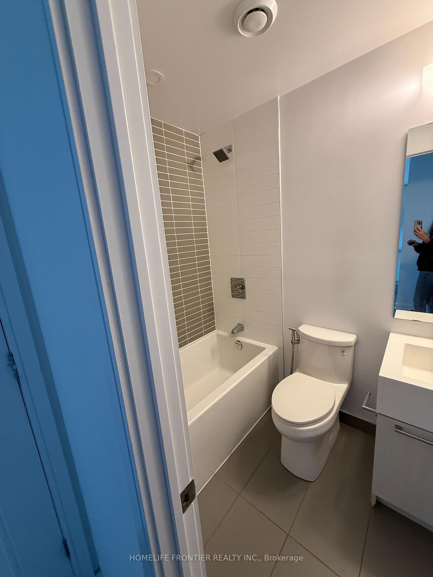 25 Neighbourhood Lane, Unit 909 - Image 3