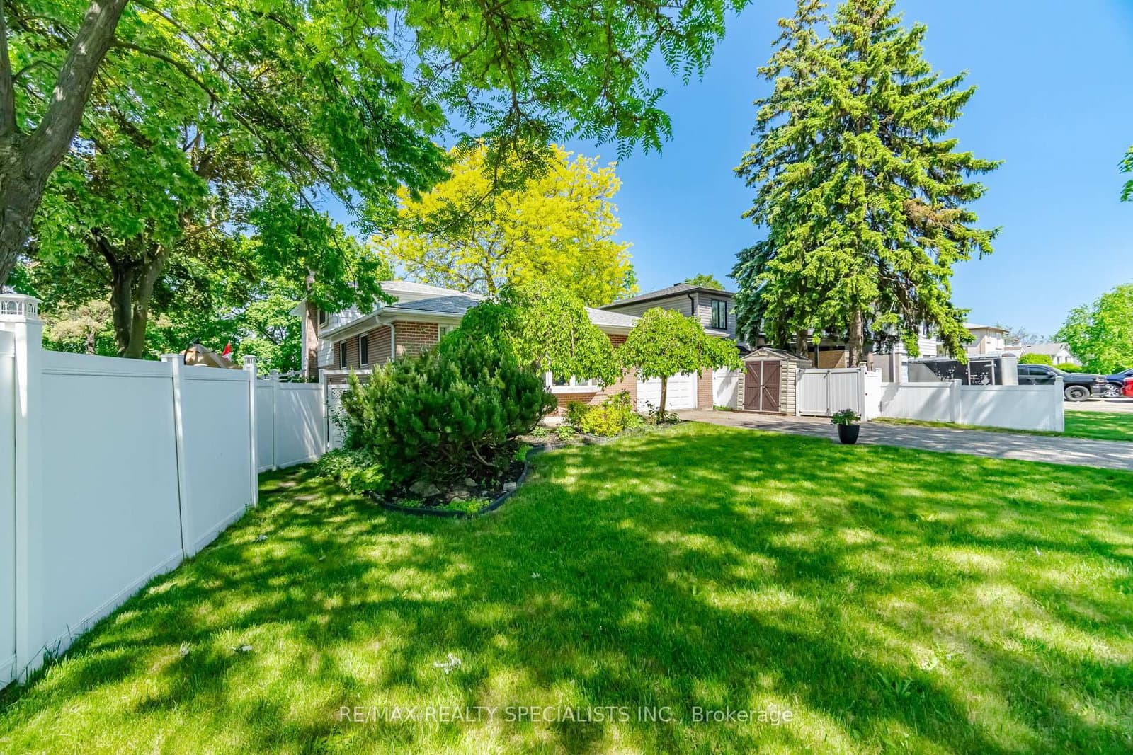 3673 Fieldgate Drive - Image 3