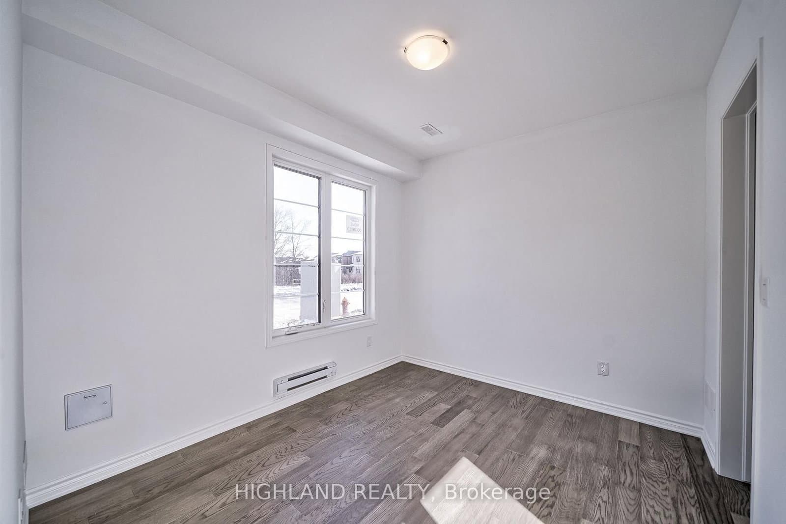 155 Settlers Road E - Image 3