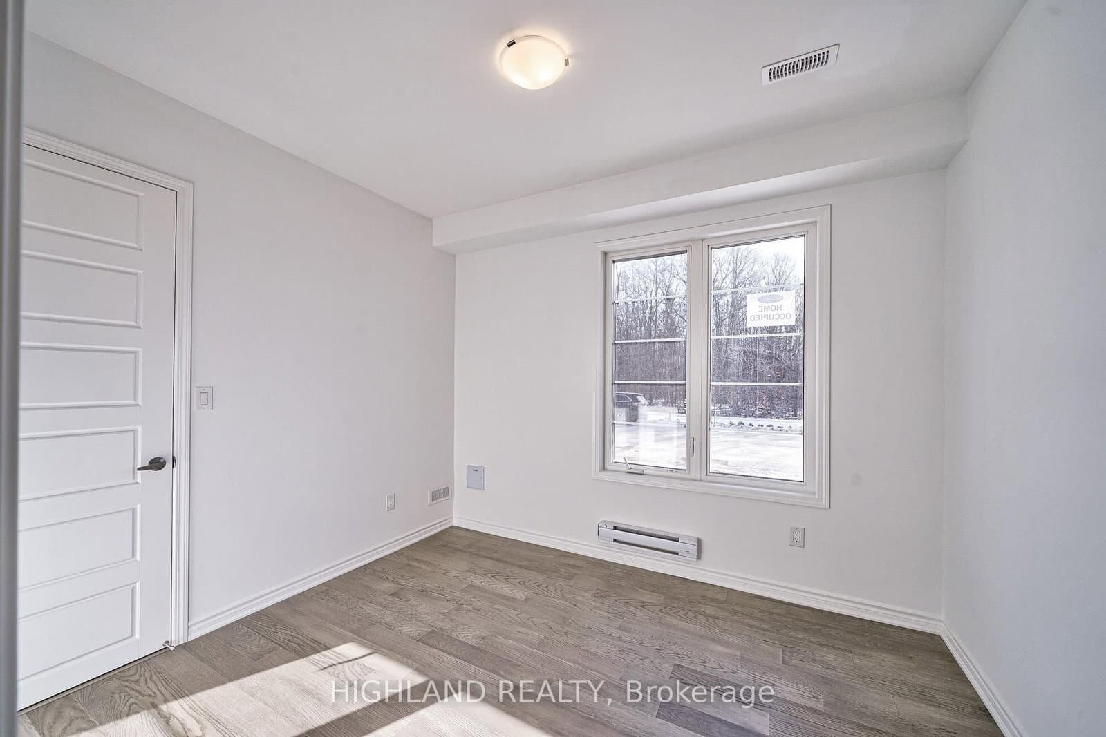 155 Settlers Road E - Image 4