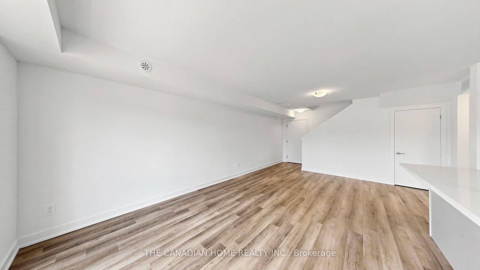 35 Romilly Avenue, Unit 18 - Image 6