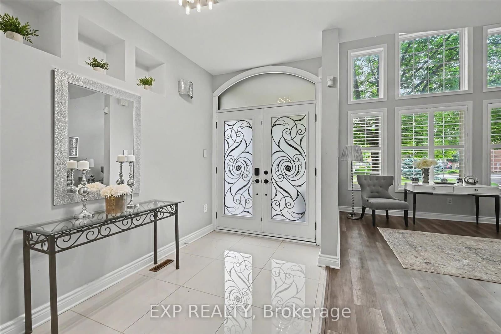2376 Oakhaven Drive - Image 3