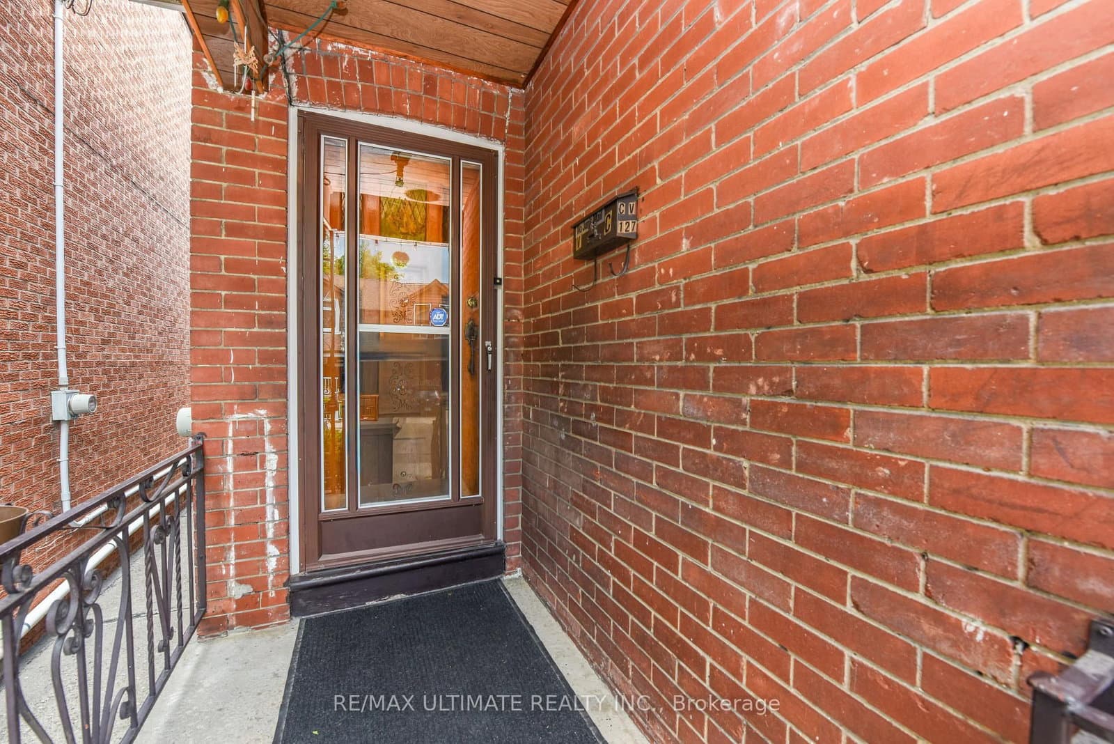 127 Salem Avenue - Image 3