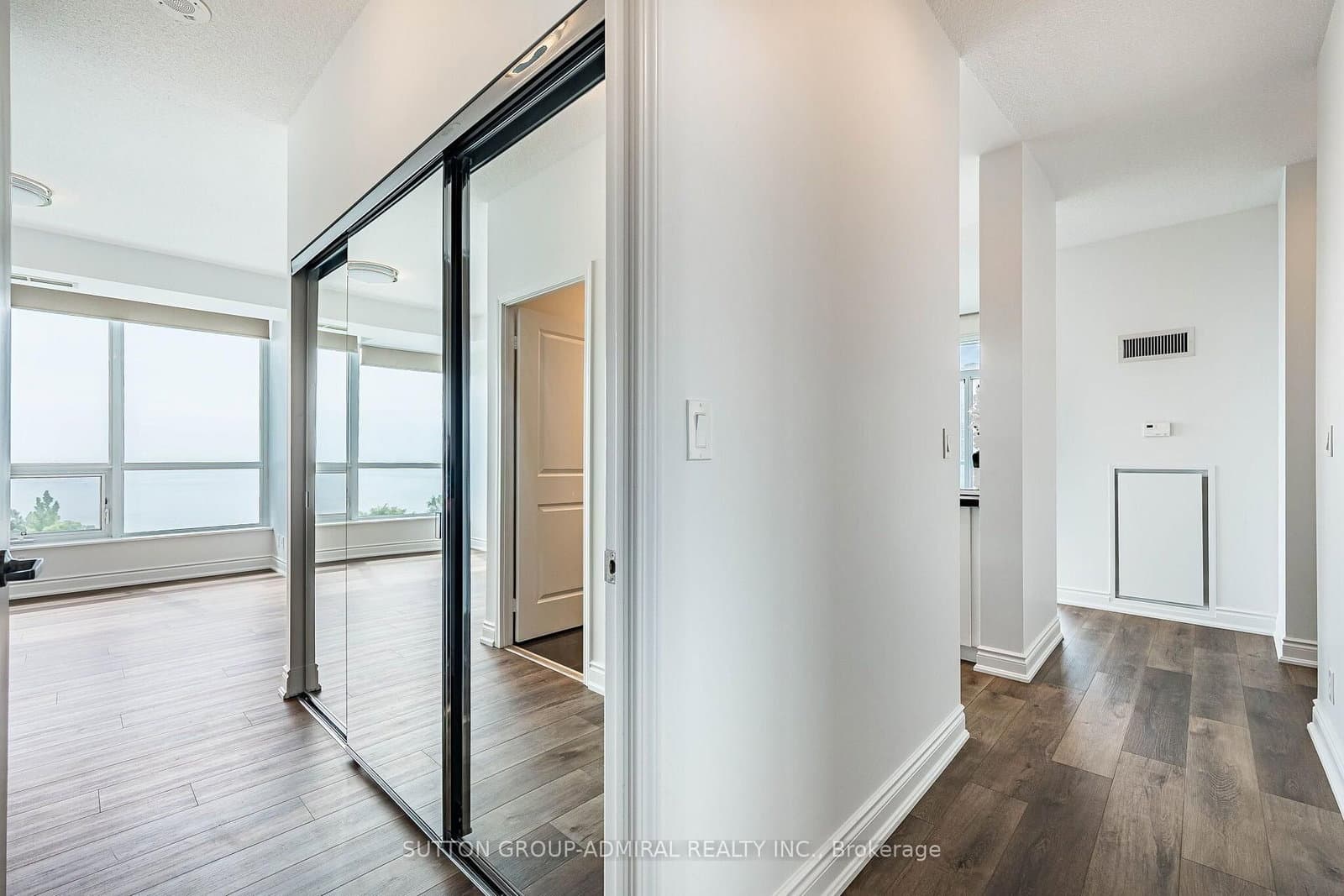 1900 Lake Shore Boulevard W, Unit 803 - Image 6