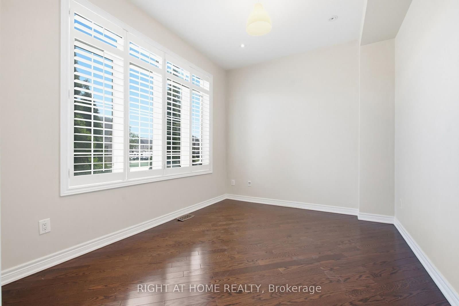 4713 Thomas Alton Boulevard - Image 5