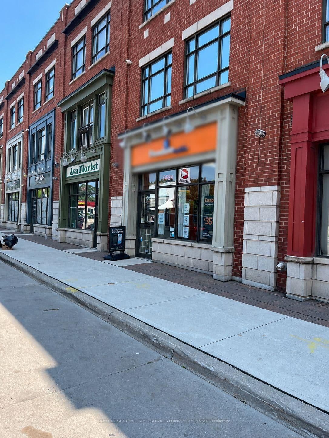 147 Lakeshore Road E - Image 1