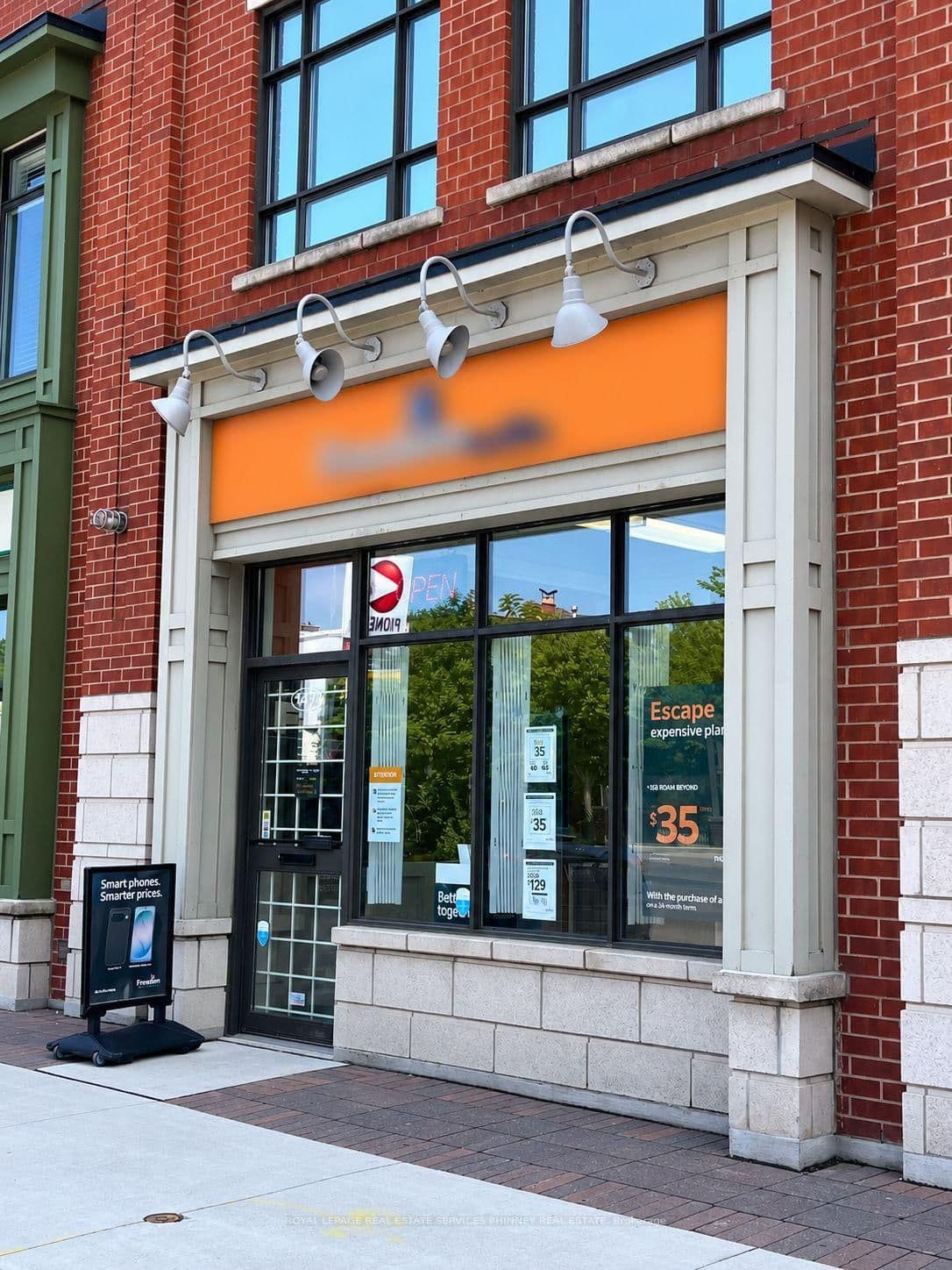 147 Lakeshore Road E - Image 2