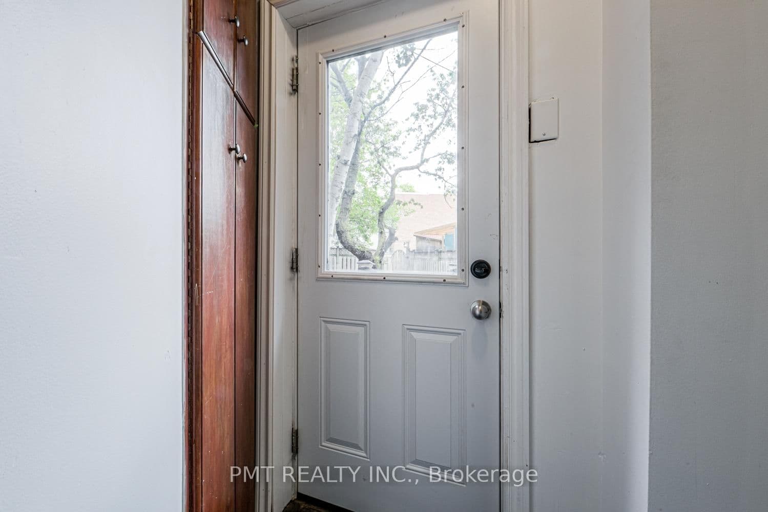 2045 Davenport Road, Unit Upper - Image 2