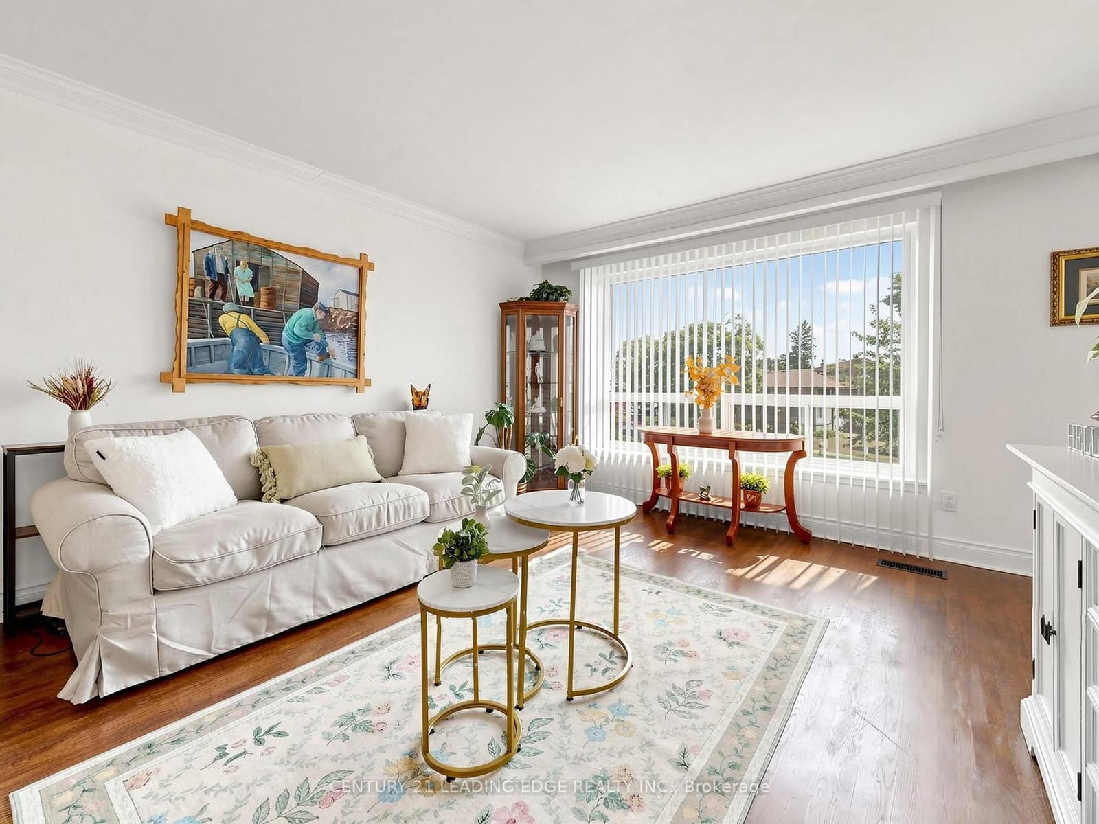 17 Tinton Crescent - Image 5