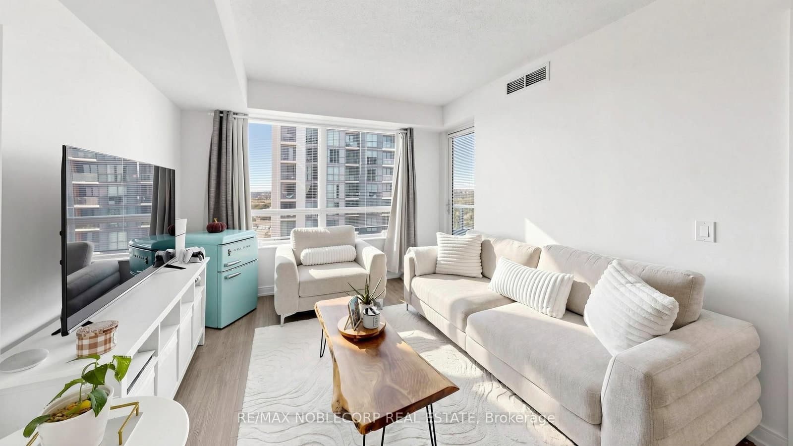 20 Thomas Riley Road, Unit 2010 - Image 3