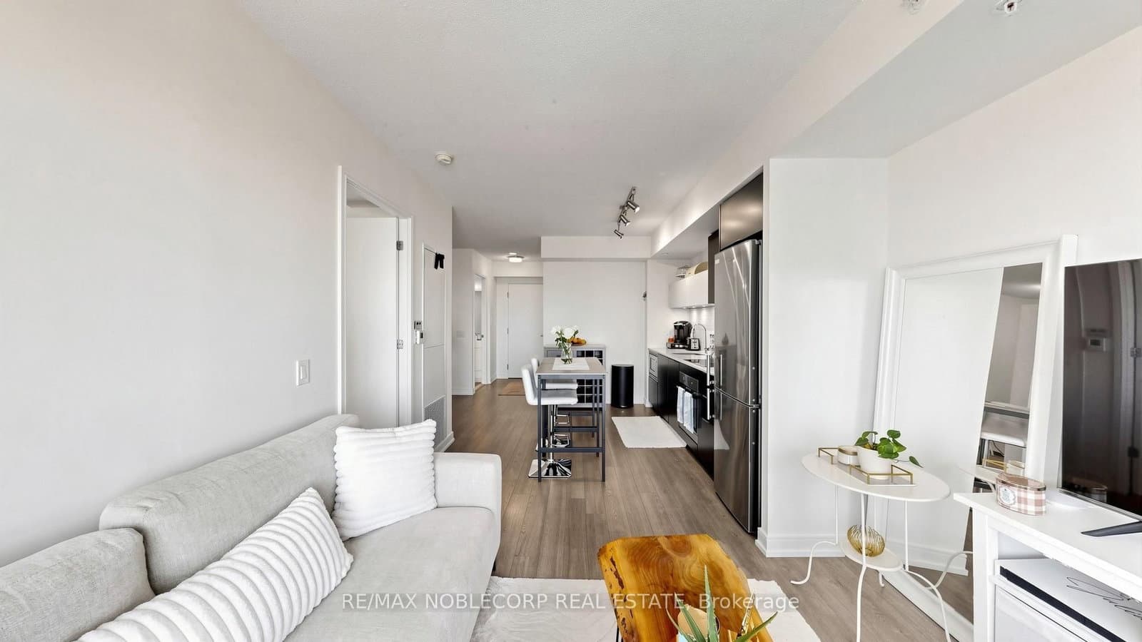 20 Thomas Riley Road, Unit 2010 - Image 6