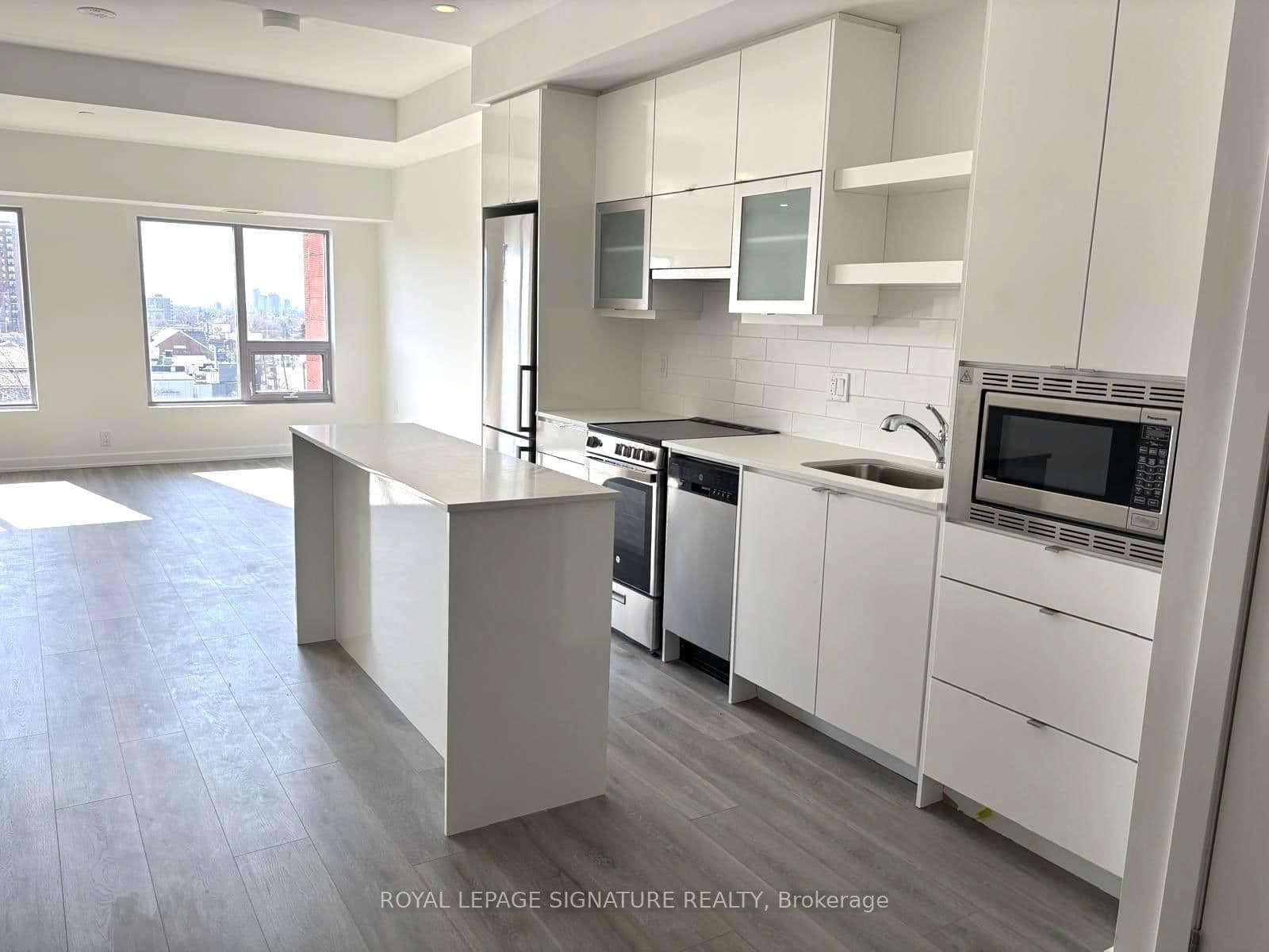 2433 Dufferin Street W, Unit PH806 - Image 4