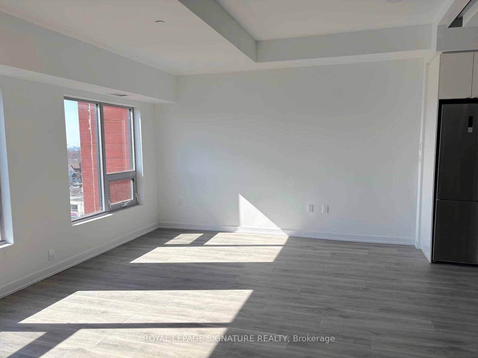 2433 Dufferin Street W, Unit PH806 - Image 5