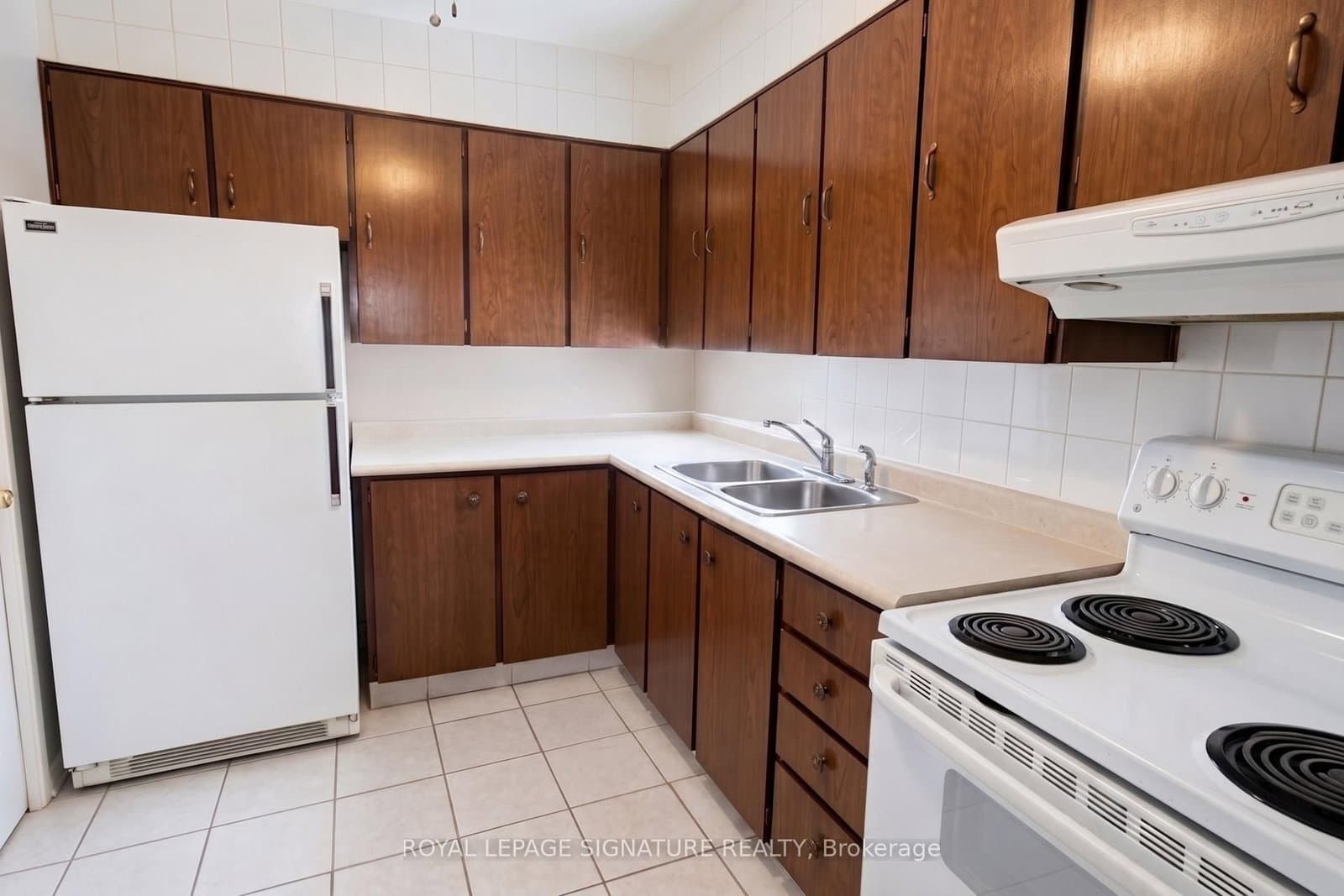 3390 Weston Road, Unit 2304 - Image 3