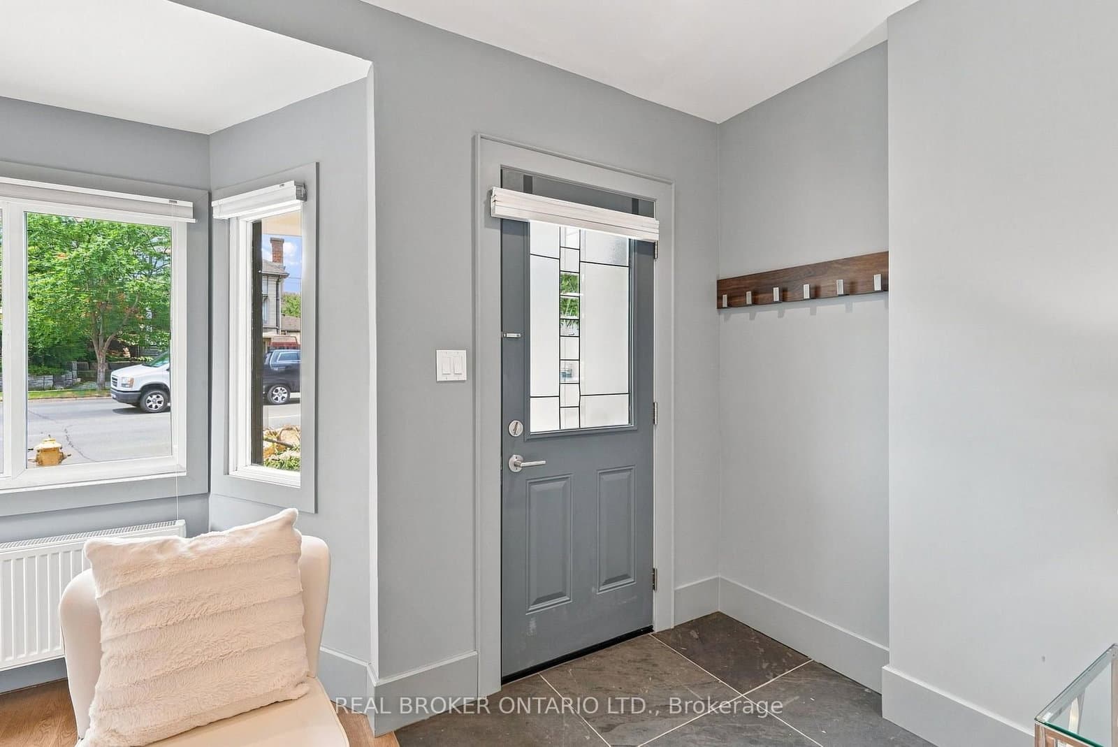 671 Scarlett Road - Image 2