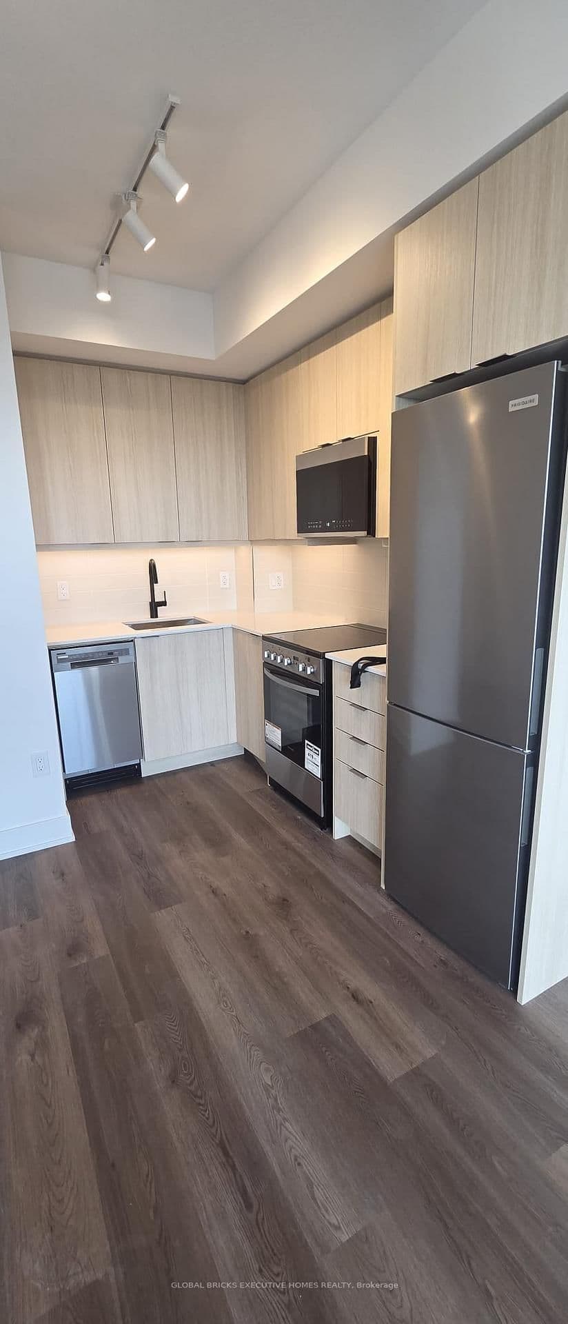 115 Nipissing Road, Unit 1012B - Image 4
