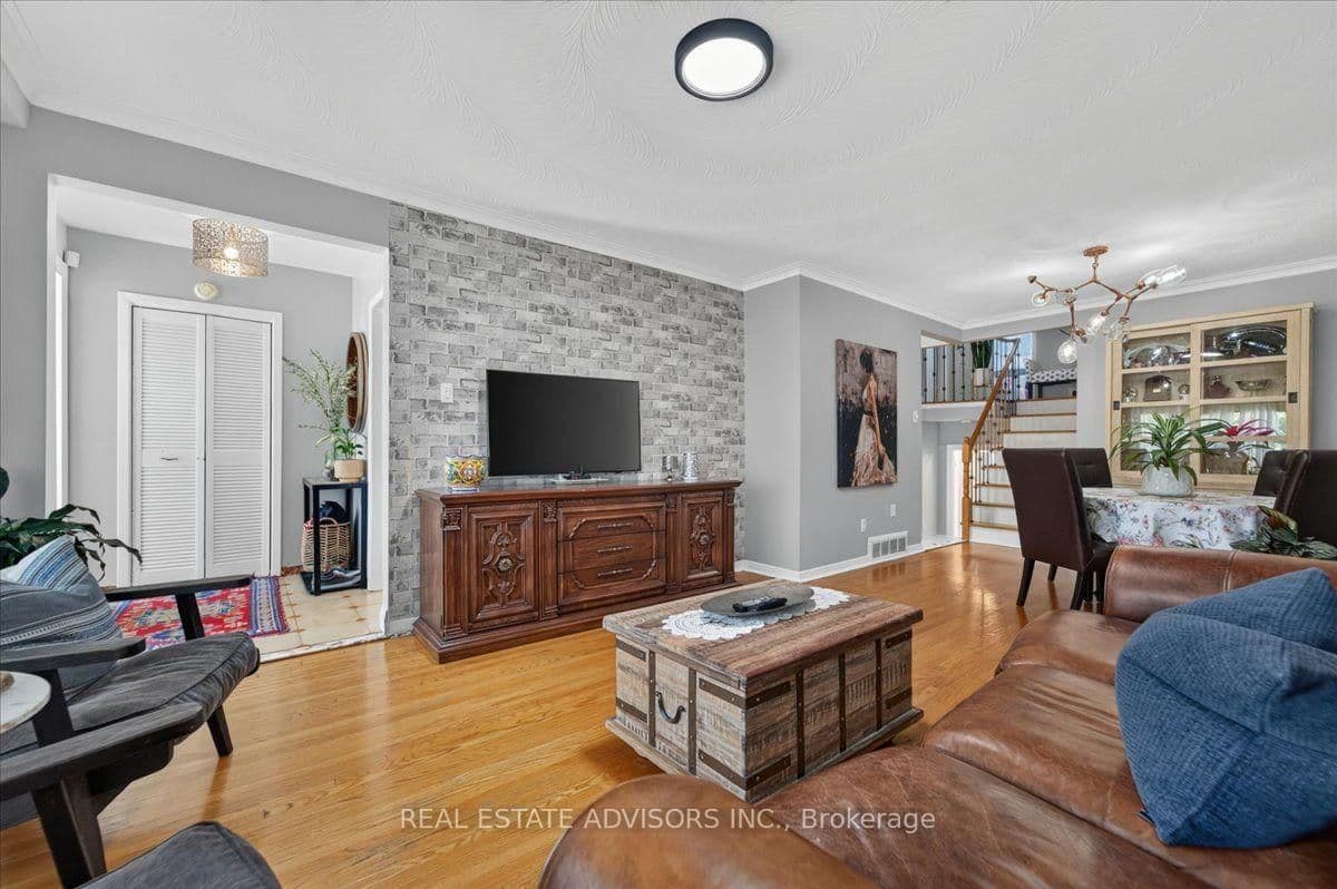 14 Grampian Crescent - Image 4
