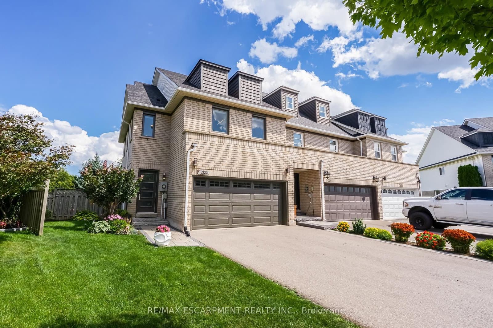 2125 White Dove Circle - Image 1
