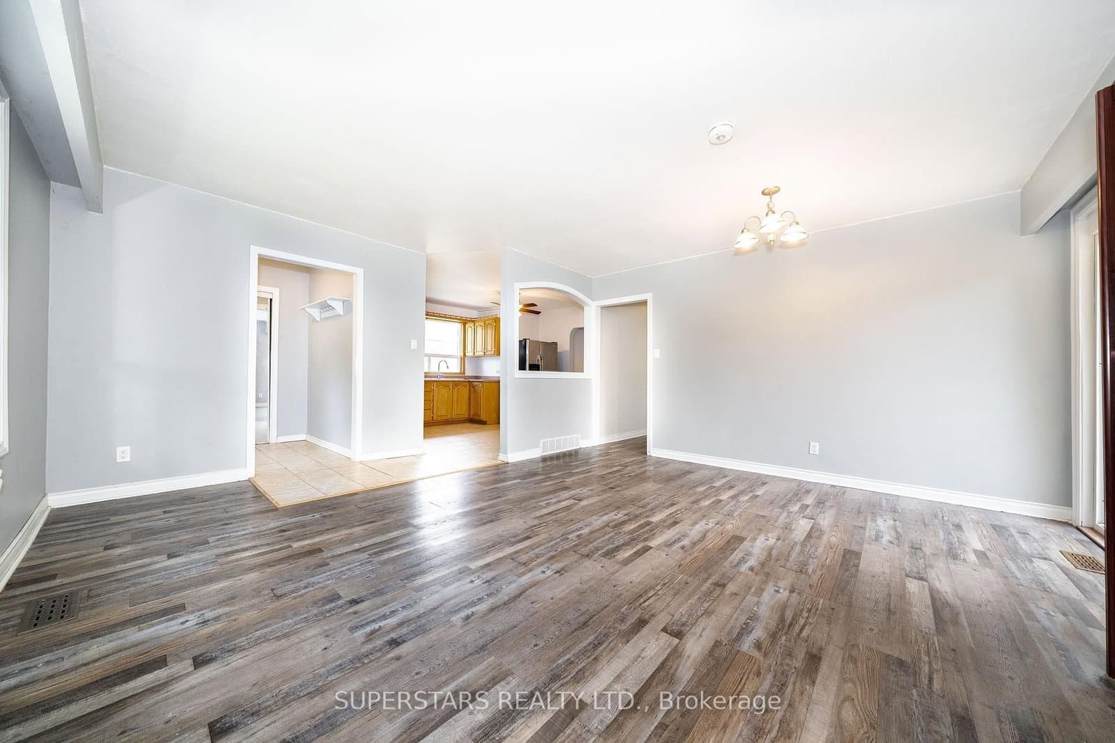6 Meadowland Drive - Image 4