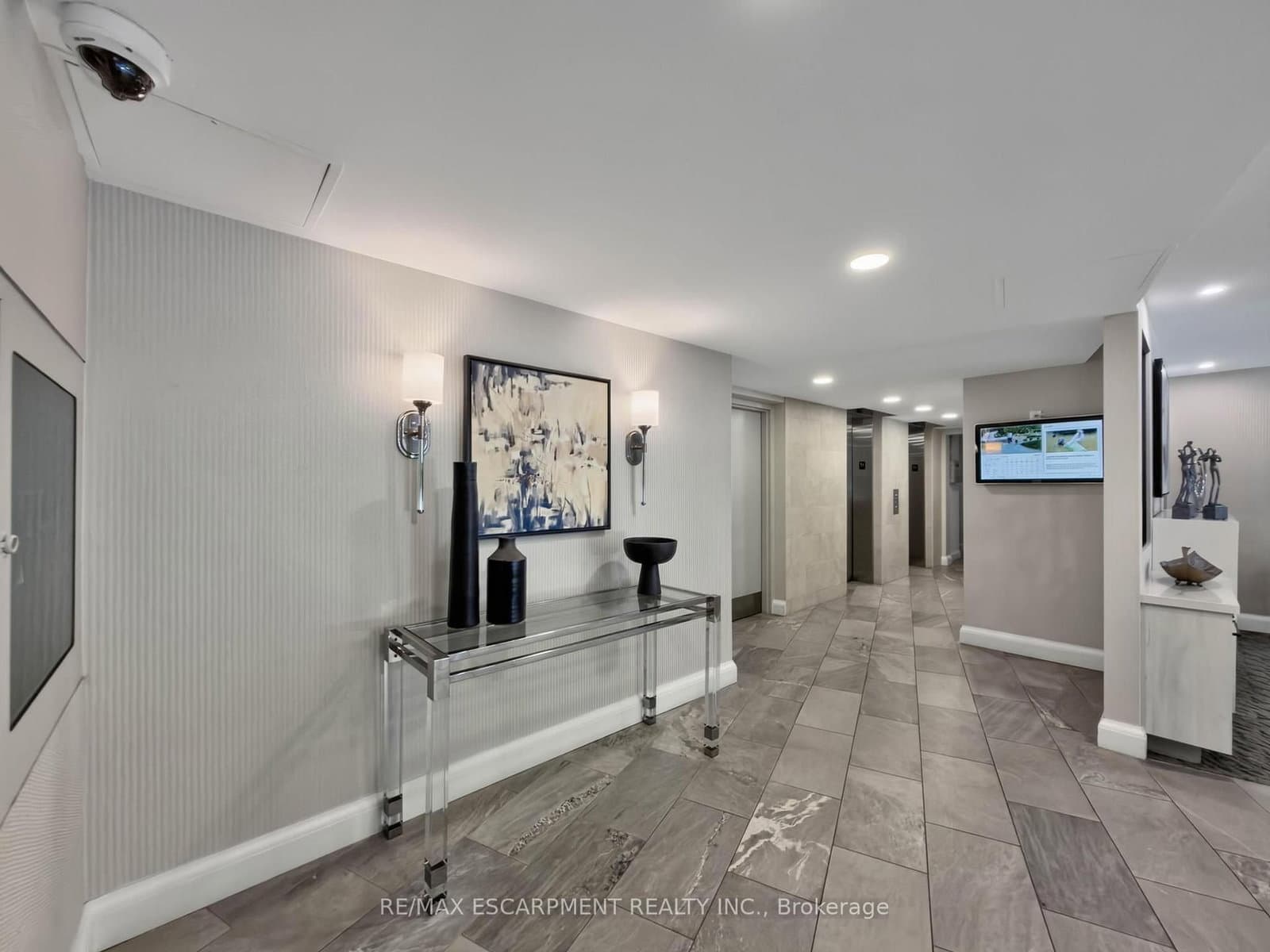 1230 Marlborough Court, Unit 202 - Image 5