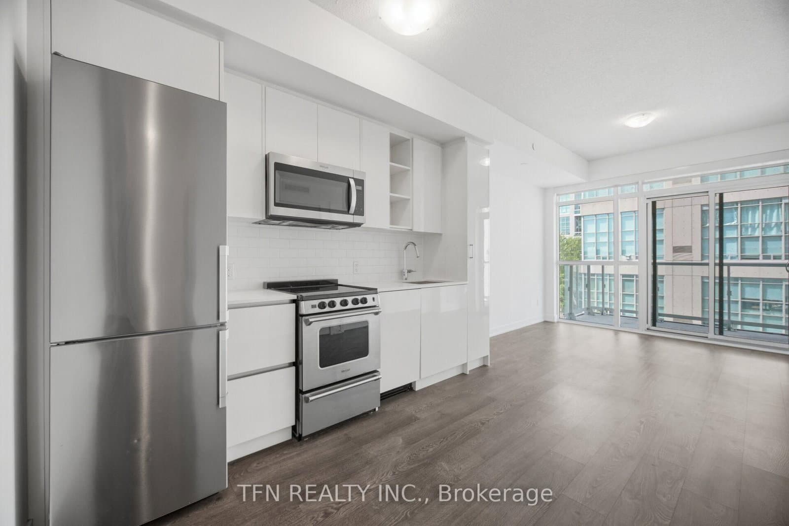 251 Manitoba Street - Image 3