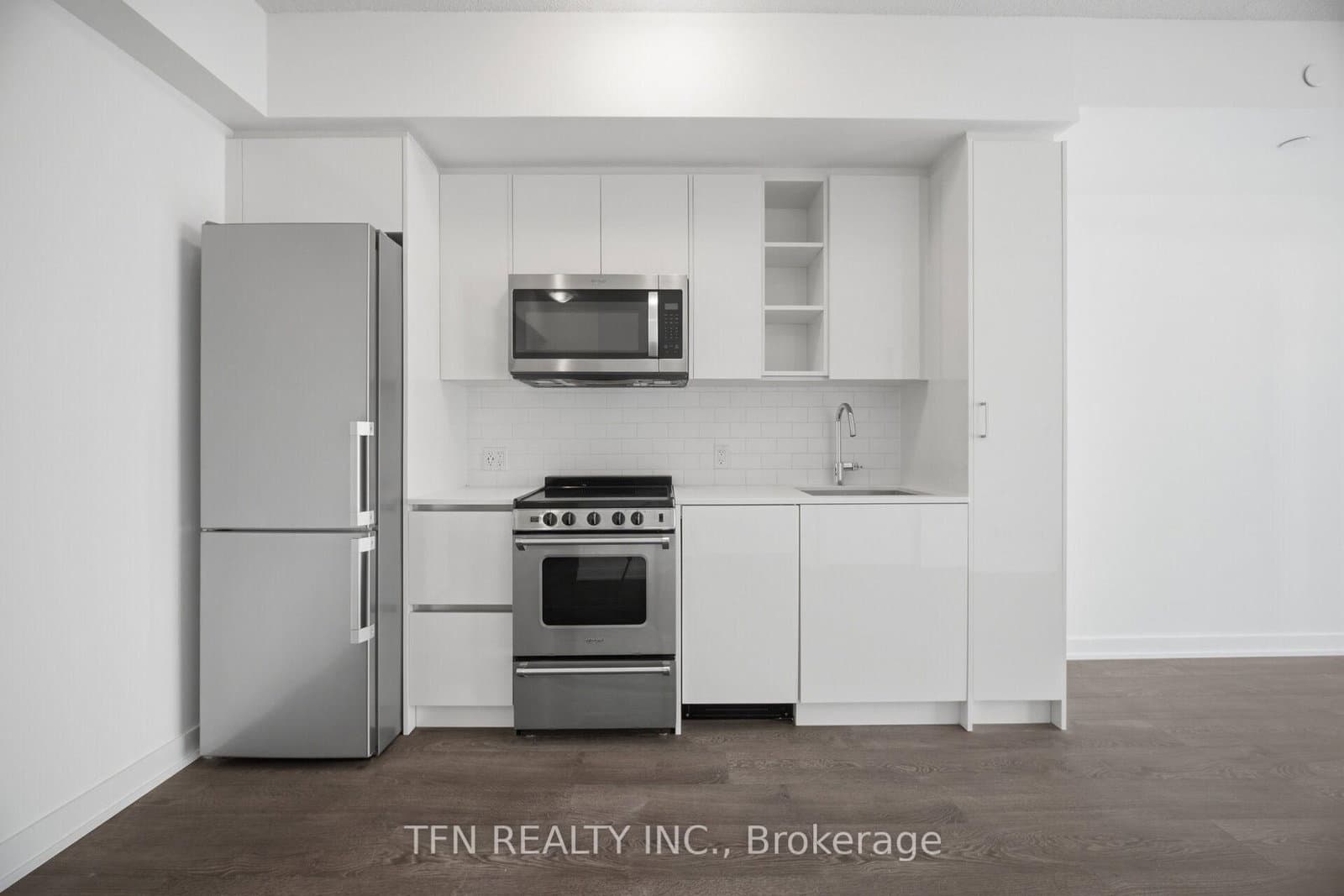 251 Manitoba Street - Image 4