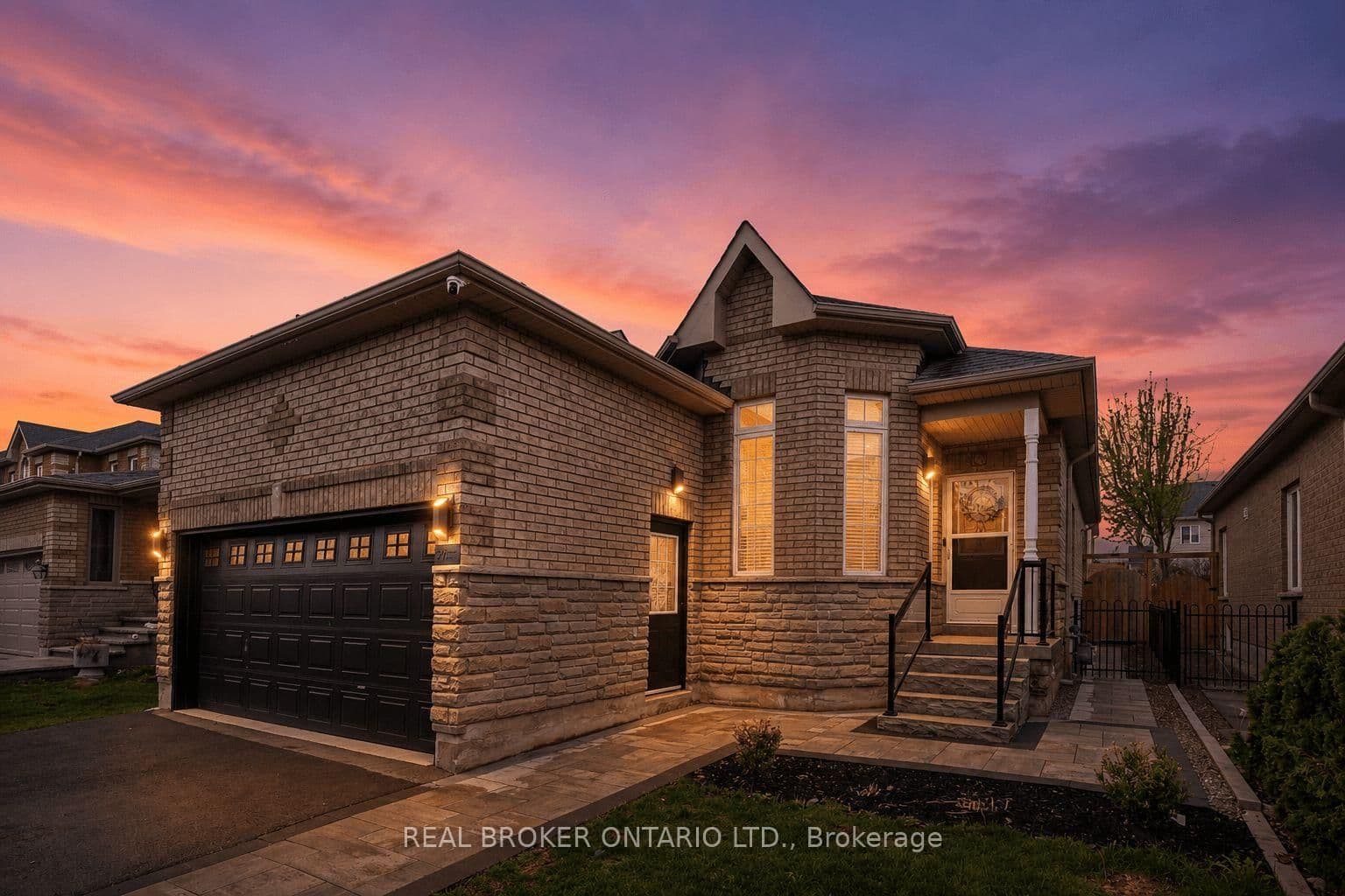 27 Spruce Boulevard - Image 1