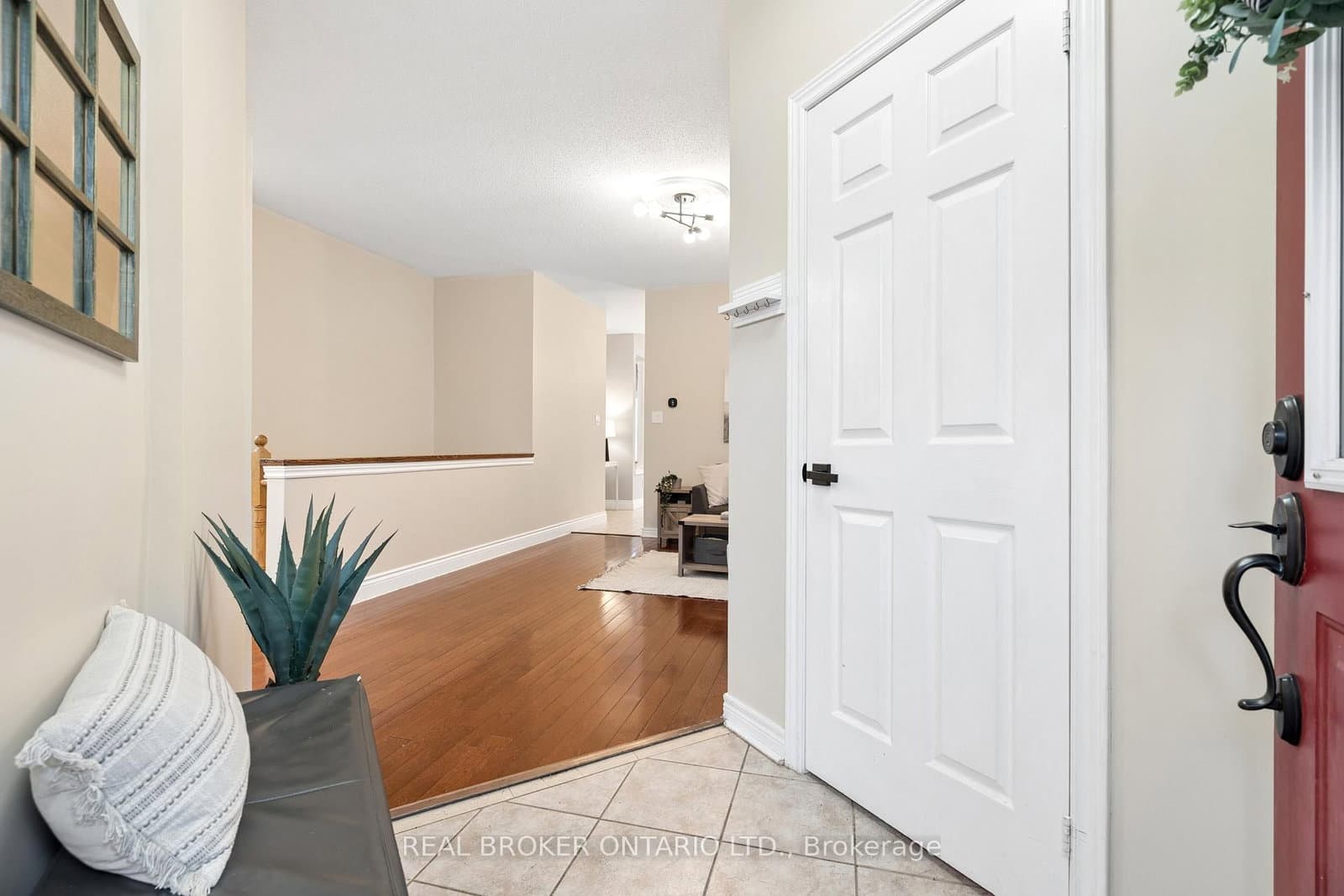 27 Spruce Boulevard - Image 3